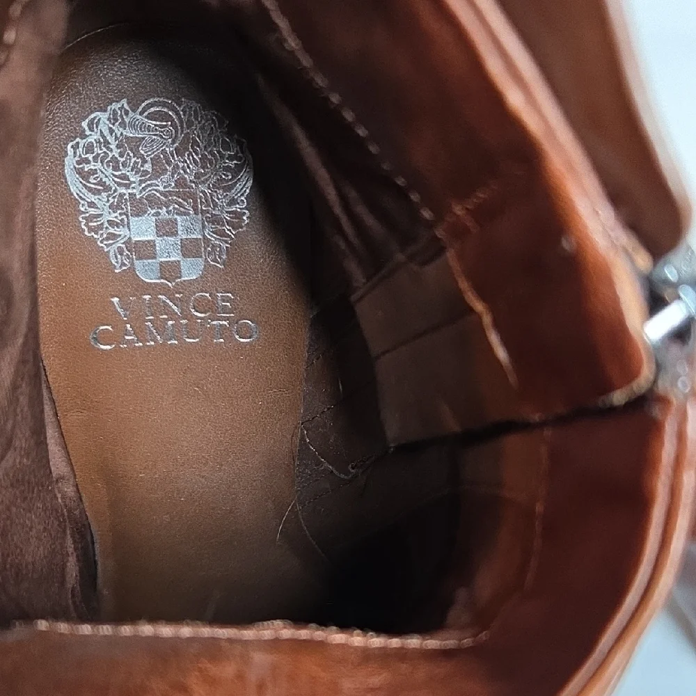 VINCE CAMUTO  Brown Heeled Boots SZ 8 1/2. - Picture 6 of 7